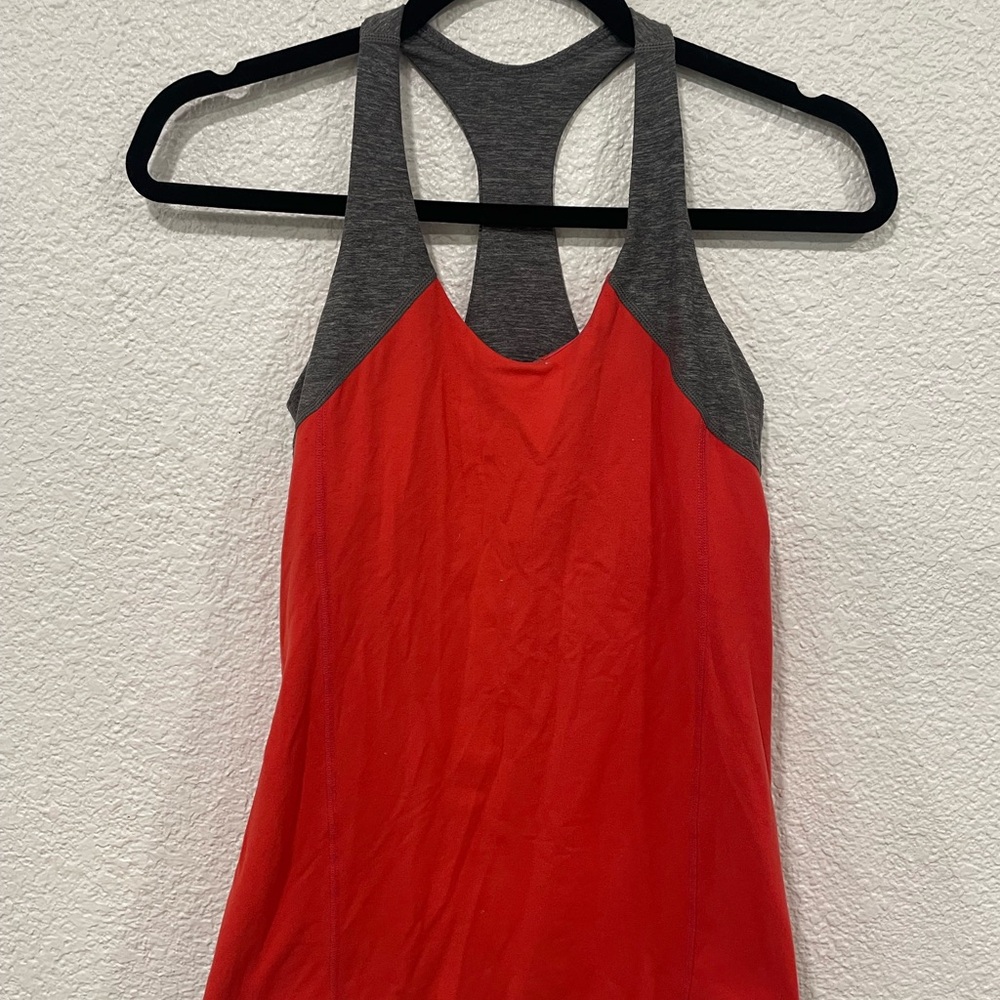 Women's Lululemon Athletica Red Inner Strength Racerback Tank in Ignite Red sz 6